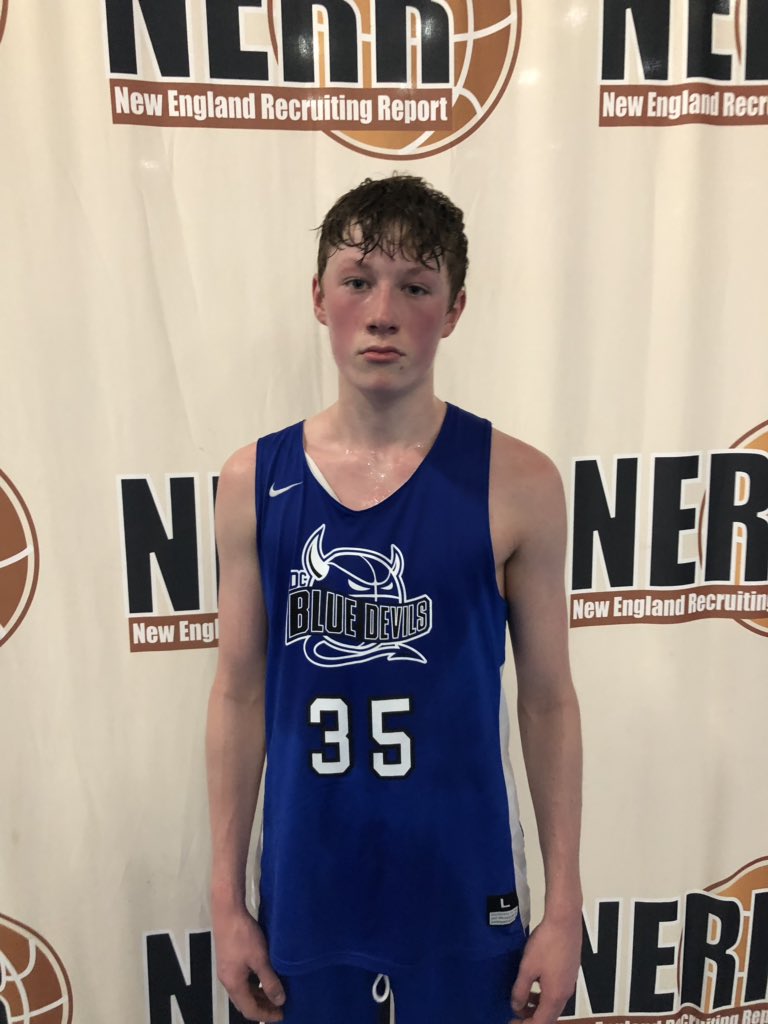 Dean Haggett with a breakout performance for <a href="/dcbluedevilsNH/">DC Blue Devils (NH)</a> 10th. Scoring the 🏀 in multiple ways. #NEHF 10th