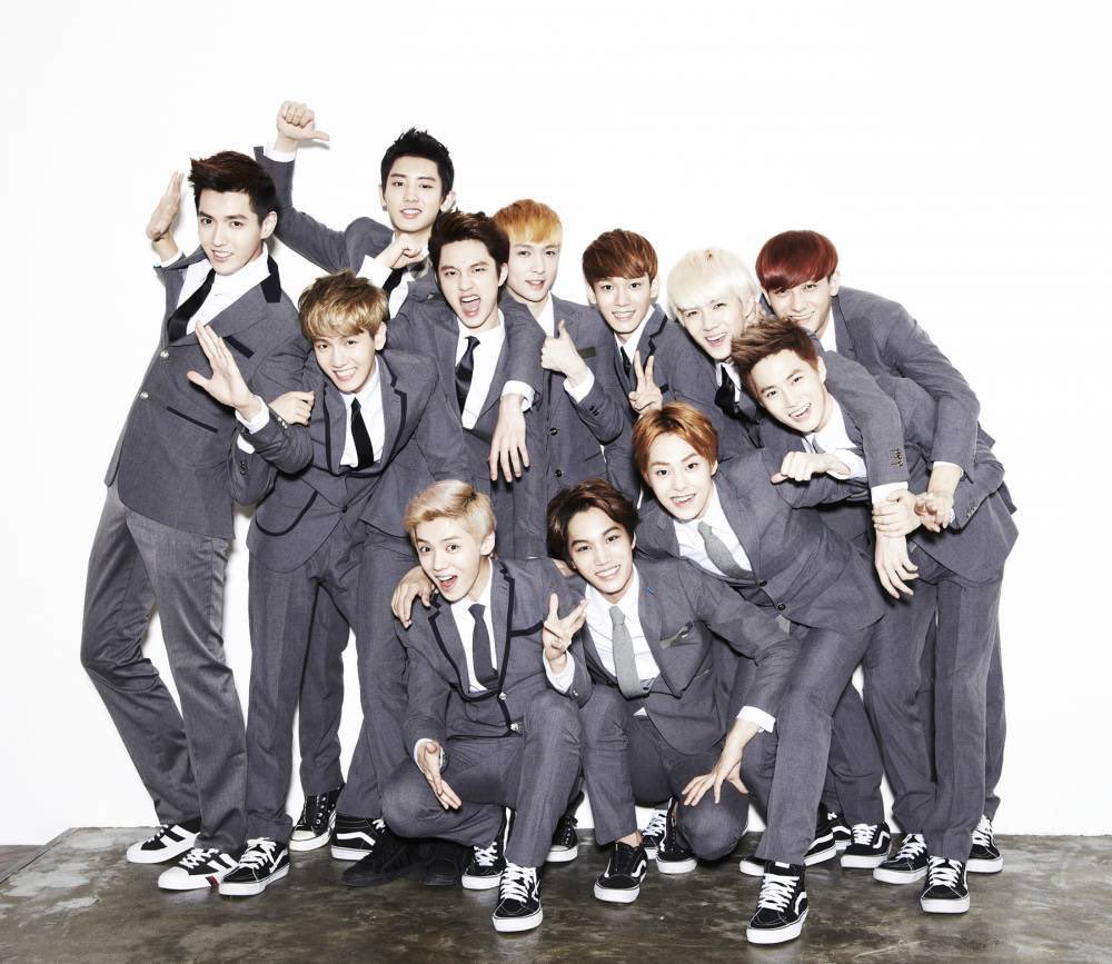 Ohtunbee25411's tweet photo. ขอบคุณอะไรก็ตามที่ทำให้เราได้รู้จักกับผู้ชาย12คนที่เป็นพลังในชีวิตเราขอบคุณที่เค้าเป็นExoที่ดีที่สุดของพวกเราตลอดมาถึงแม้จะมีเหตุการณ์ไม่ดีเกิดขึ้นมาก��ายแต่นั่นมันก็ทำให้เรารู้ว่าเรา��ามารถรักคน12 คนนี้ที่เป็นใครก็ไม่รู้ได้มากขนาดไหน
OT12 OT09  we are one ! #7YearsWithEXO https://t.co/guYsNTkgX1