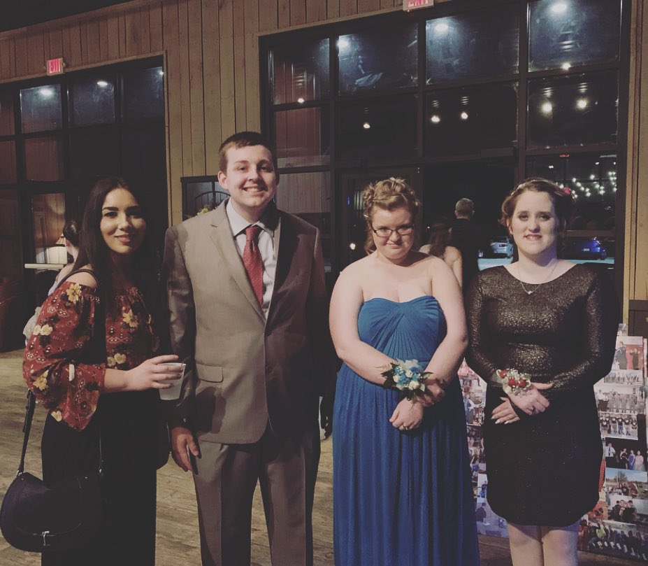 ReneeShortt's tweet photo. Loved getting to see these smiling faces last night! #prom2019 #lookinsharp #lifeskills https://t.co/jRn7NAYmTN