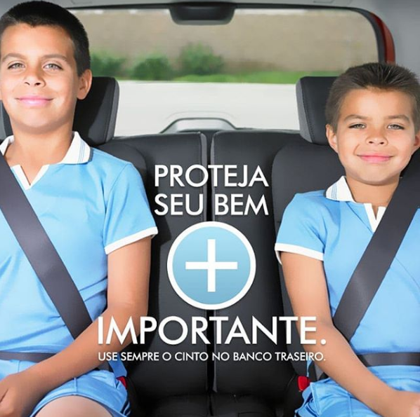 CETSP_'s tweet photo. Bebê, criança, adulto ou idoso, não importa. O uso do cinto de segurança, além de obrigatório, pode salvar sua vida e das pessoas que mais importam pra você.
#MotoristaConsciente #UseOCinto https://t.co/qCKSxsQdpa