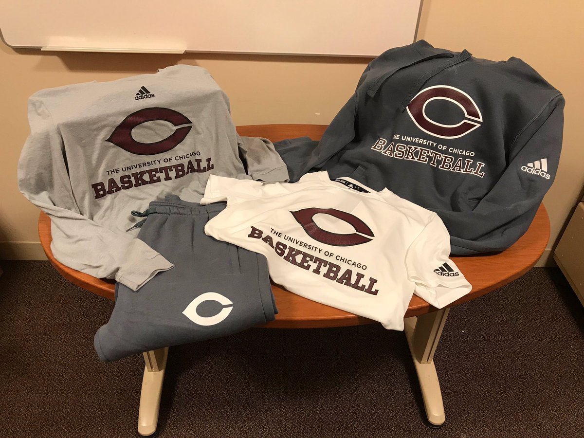 UChicagoWBB's tweet photo. 1) Thank you to our 2018 donors for helping us provide some Maroons gear to our team! 

2) One of our Giving Day 2019 goals: a 2nd pair of basketball shoes for each player 👟👟 #andbackupshoelaces 

#uchigivingday https://t.co/K8NO2O64pc