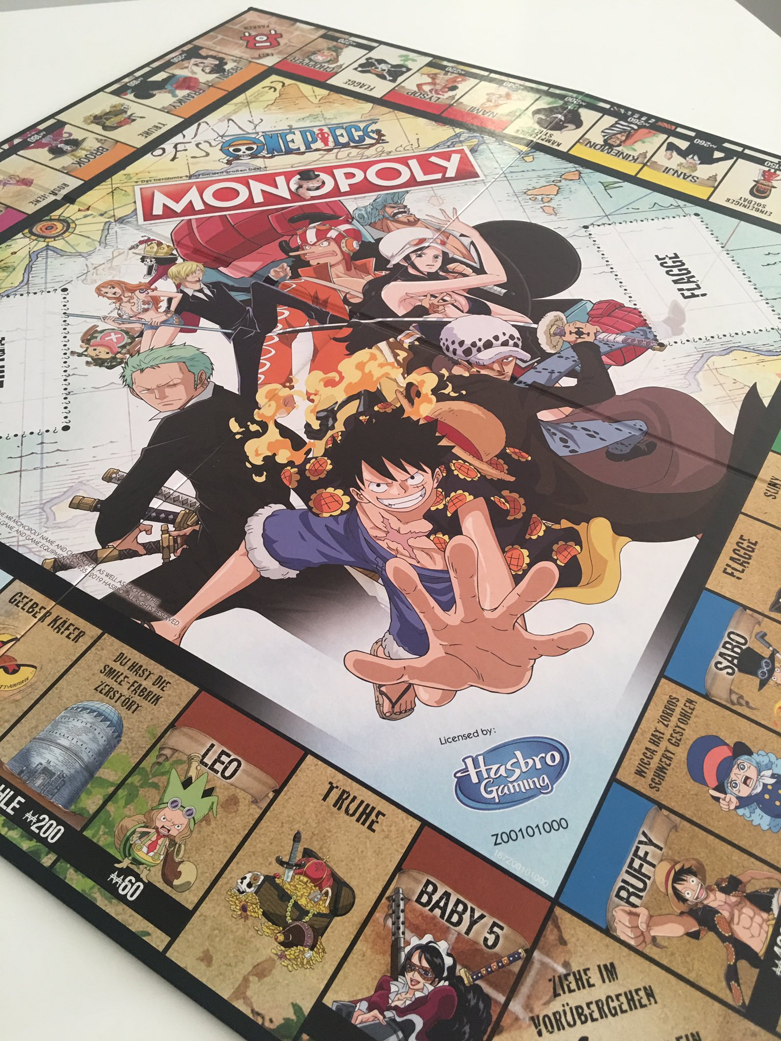 Winning Moves-Monopoly One Piece Board Game 