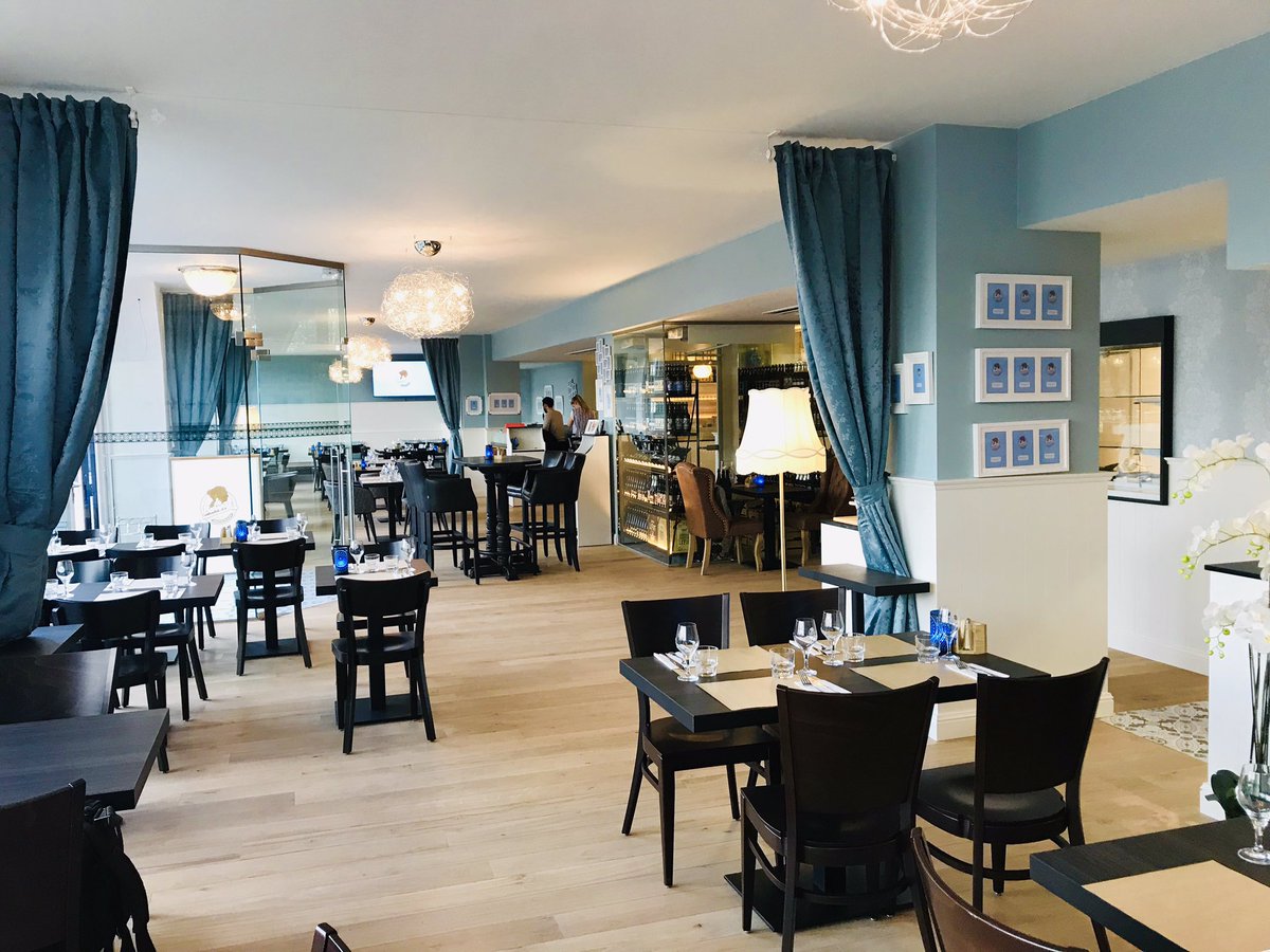 Thomas_A_Lokaal's tweet photo. 👵🏻🍴 De Bomma 2 draait proef!
De tweede vestiging aan de Willem Ogierplaats is open!
#DeBomma #Restaurant #Antwerpen ©️Thomas H. https://t.co/EfWU5rb0XC