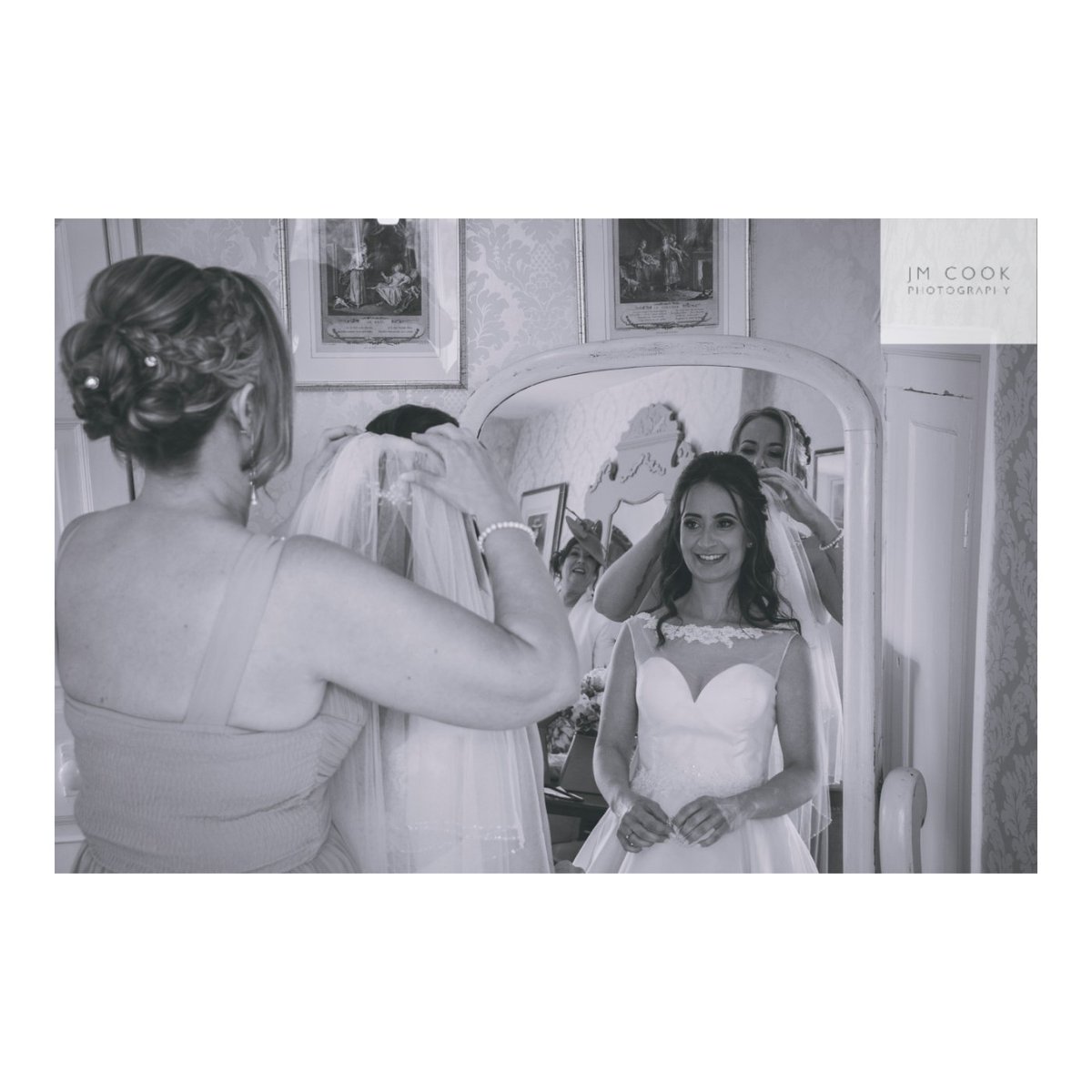 JMCookPhoto's tweet photo. Safe to say that 2019 has been a good one for Weddings so far. 😊 3 more to come in April! 

#wedding #weddingphotographer #devon #jmcookphotography #bride #brideandgroom #groom #love

@WEDMAGAZINE
@BrideSouthWest
@brides
@Bridesmagazine
@SouthgateHotel
@woodlandscastle https://t.co/YjPAgG5EgH