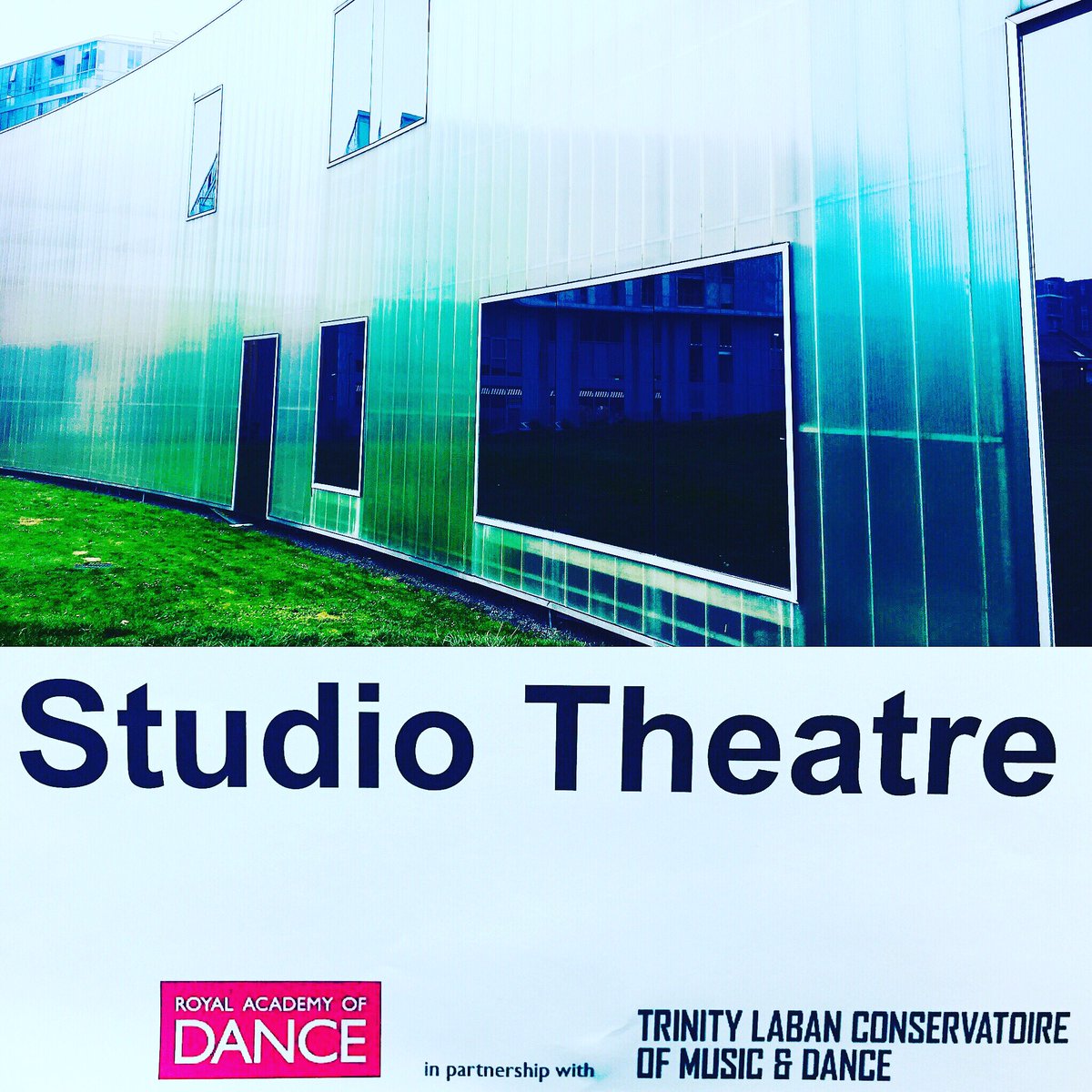 StephenPMason's tweet image. Inspiring weekend leading contemporary dance technique and creative classes for @royalacademyofdance for their Boys Only! weekend @trinitylaban 
#contemporarydance #creativedance #boysdance #youthdance #learning #partcipation