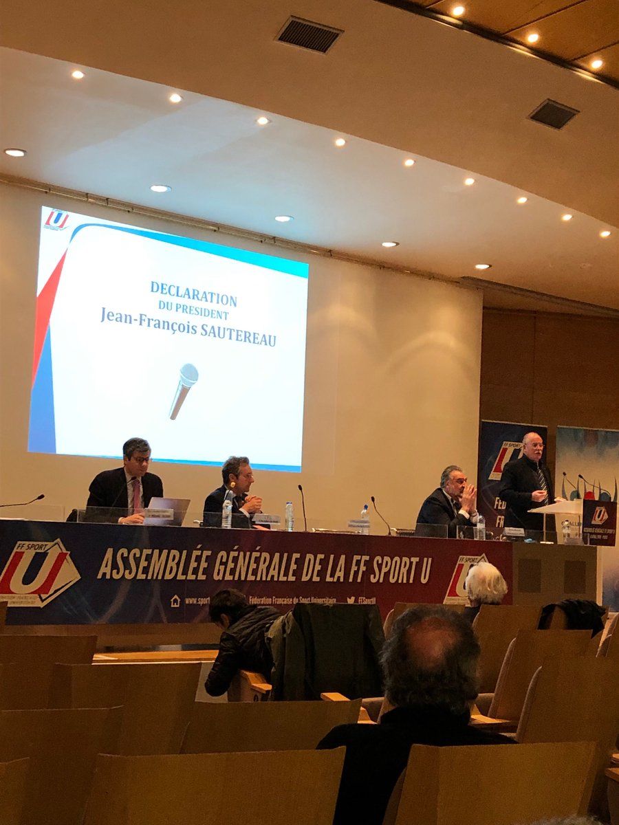 FFSULimoges's tweet photo. 🌀FEDERATION FRANCAISE DU SPORT UNIVERSITAIRE🌀

Hier, nous étions présents à l'AGO de la FFSU. Un grand merci à tous pour l'accueil et l'organisation de cette journée ! 😎💪🔥#Limoges #Paris #CNOSF #Paris2024 #hautevienne #limousin #nouvelleaquitaine #sport https://t.co/9ChkgjiscH