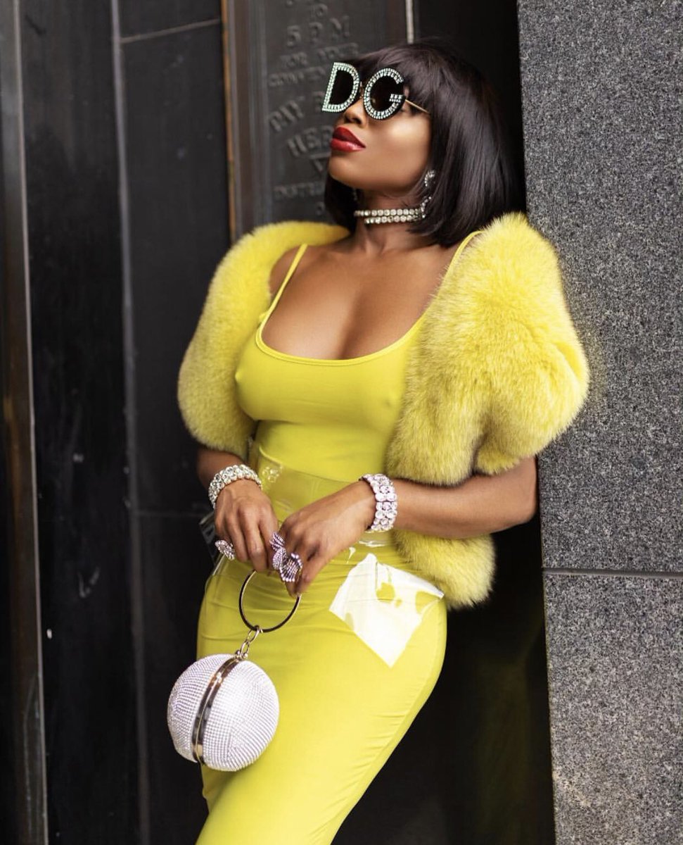 zuksandkema's tweet photo. Neon seems to be the color of the season! How are you guys feeling about the trend? #zuksandkema #styleinspo #styleadvice #fashiontwitter #sundayfunday #SundayMorning https://t.co/YLvjIwhXIf