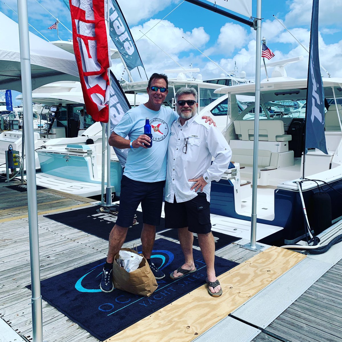 taco_marine's tweet photo. We love our loyal TACO fans! Captain Mark got to meet David C. at last week’s @pbboatShow, who posed for a quick pic on the docks at @TiaraYachts. It was great to meet you, David! 📷: David C. @fishliquidfire #tacosportfishing #trolltheedge #tacofans #fishTACO https://t.co/iAJ7JBt1iV