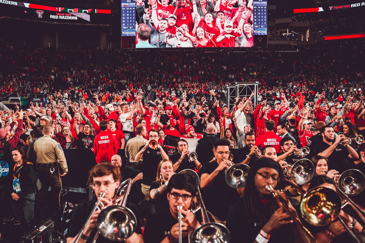 TechAthletics's tweet photo. Minneapolis is seeing red. 🔴
There will be even more Monday night for the #NationalChampionship.
🔴#4To1 | #WreckEm🔴 https://t.co/klcyi4bNtJ