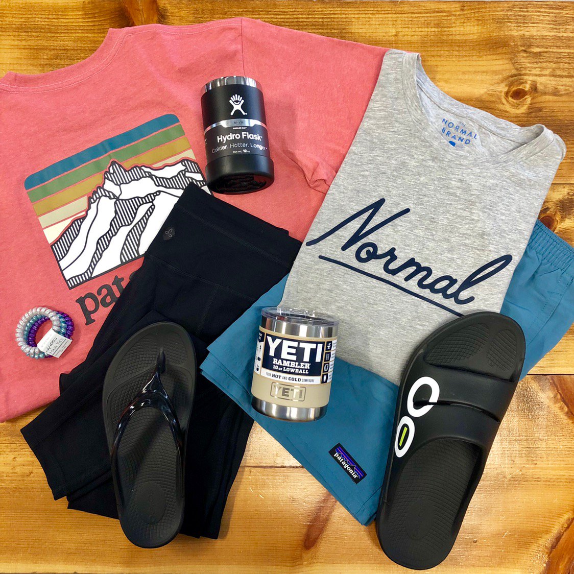 Soft Tees + Comfy Shoes = Perfect Lazy Sunday. Have y'all tried on #oofos? They are like walking on a cloud! 10/10 would recommend. 😌
#haysco #hayscooutfitters #hco #sanmarcos #sanmarcostx #txst #txstate #lazyday #lazysunday #softtees #comfyshoes  #patagonia