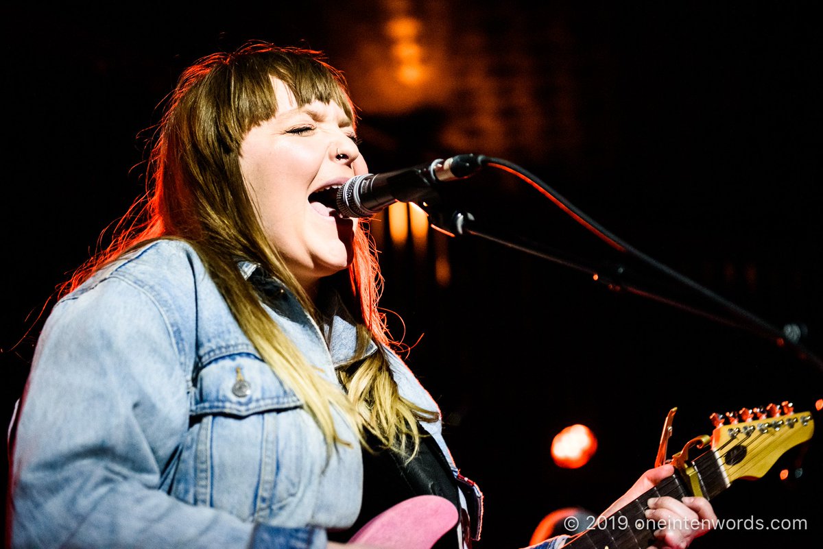 oneintenwords's tweet photo. I love Ellevator. Every time I see them, they impress me more. They headlined Toronto's Longboat Hall on Friday night with Ellis and Basement Revolver. #concertphotography #thegreathall #longboathall #westqeenwest #ellevator #ellevatorband #hamilton #basementrevolver #ellissongs https://t.co/JXb1QYPTG1
