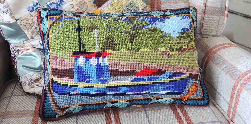 BobbinandFred's tweet photo. On my quest to find an affordable needlepoint yarn to make it more accessible, I found @StylecraftYarn Is Stylecraft Special DK a good, affordable alternative needlepoint yarn? Find out now https://t.co/N5RG8AY7w2 😀🌺 #handmadehour #ukcraftershour #ukcrafthour https://t.co/etf2hUWDvY