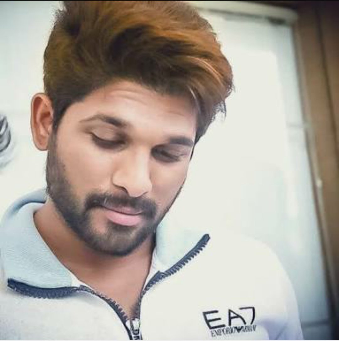 Happy birthday stylish star allu arjun gaaru. 