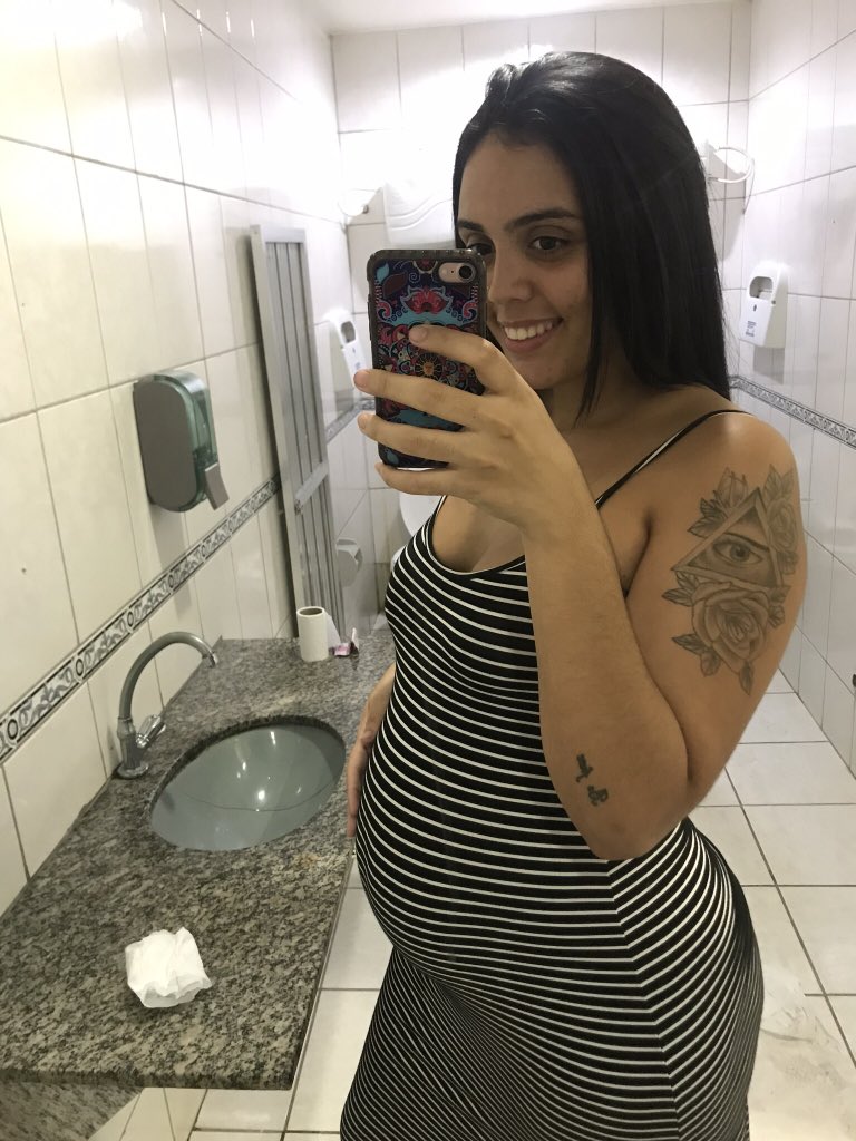 Thainaarantes3's tweet photo. Meu menino, meu VALENTIM!! 🤴💙 https://t.co/Slhgz2Prng
