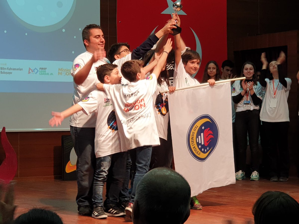 2 takımla katıldığımız Ted Denizli Kolejinde düzenlenen fll jr denizli fuarındaki başarılı Öğrencilerimi tebrik ediyorum.