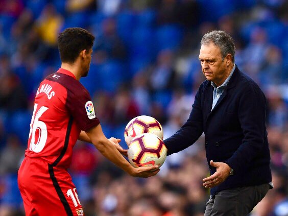 JNavas's tweet photo. Mister, ánimo y fuerza, la que siempre has demostrado.

@JoaquinCaparros https://t.co/iAX4O9vs6J