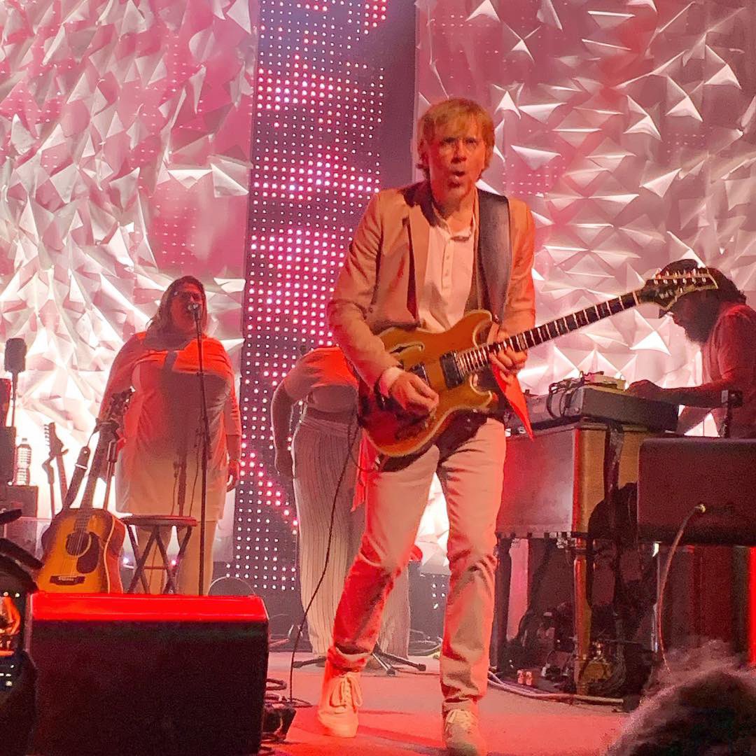 lawngurl's tweet photo. Oh....
Ghosts of the Forest. The Anthem. 4.6.19. #treyanastasio #gotf #jonfishman #raypaczkowski #tonymarkellis #celissehenderson #jenniferhartswick https://t.co/zSM0venWGS
