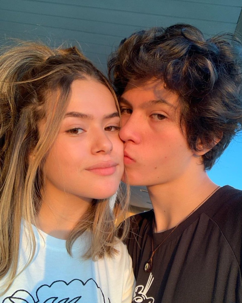 Eu, minha mina e o sol ☀️ <a href="/_maisinhaaaa/">Maisa</a>