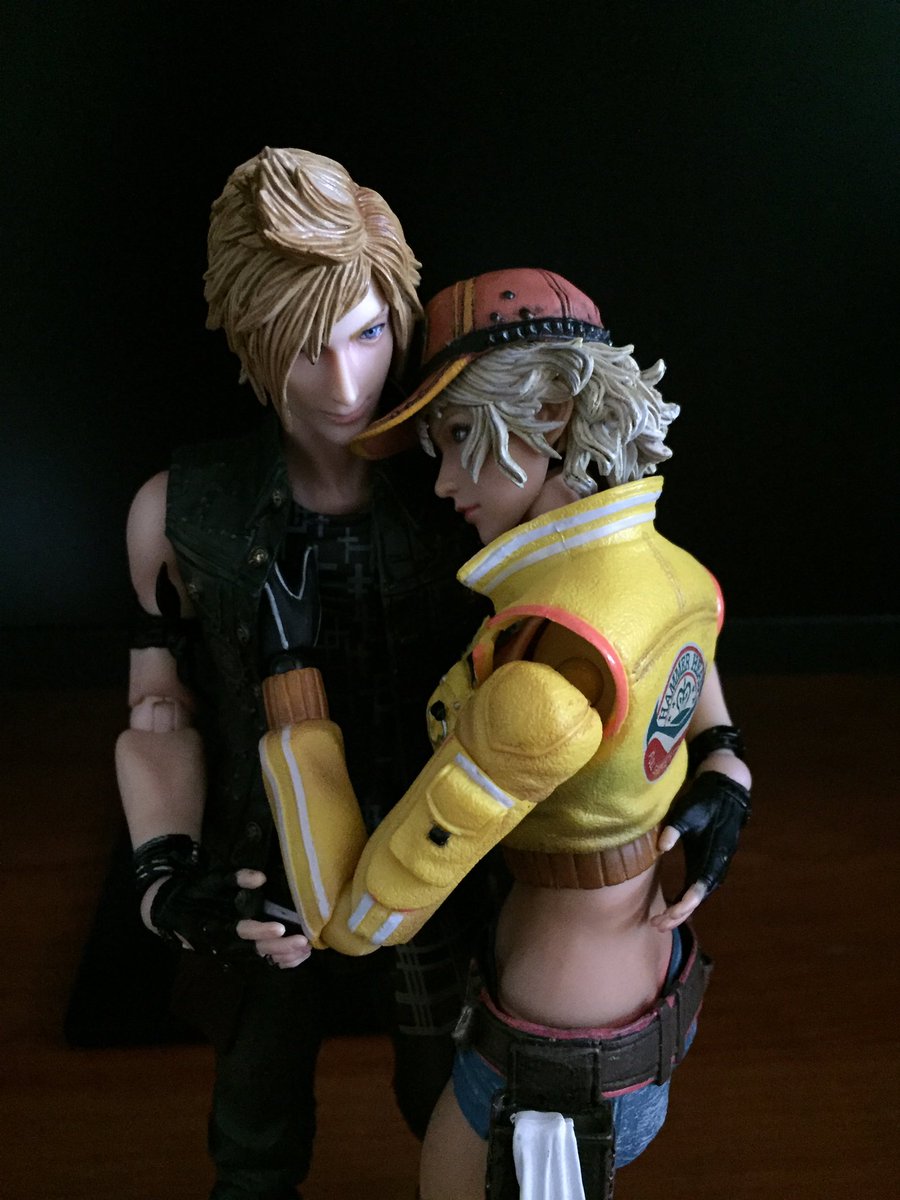 mikia87's tweet photo. And of course I had to take Promdy pictures!!! 😁❤️💗❤️💖💗 Cindy waited for him for months!!

#promptoargentum #cindyaurum #promdy #promptoxcindy #prompto #cidneyaurum #ffxv #finalfantasyxv #ff15 #finalfantasy15 https://t.co/OHzwj0lgwQ