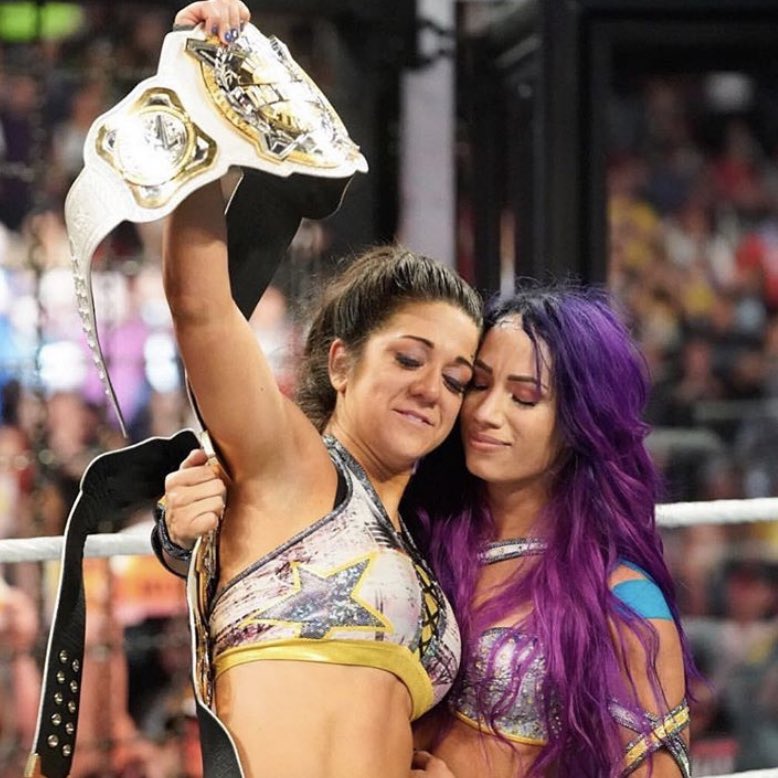 ChooseOneWWE's tweet photo. RT - Boss N Hug Connection

Like - IICONICS https://t.co/Ymgm7iM11i