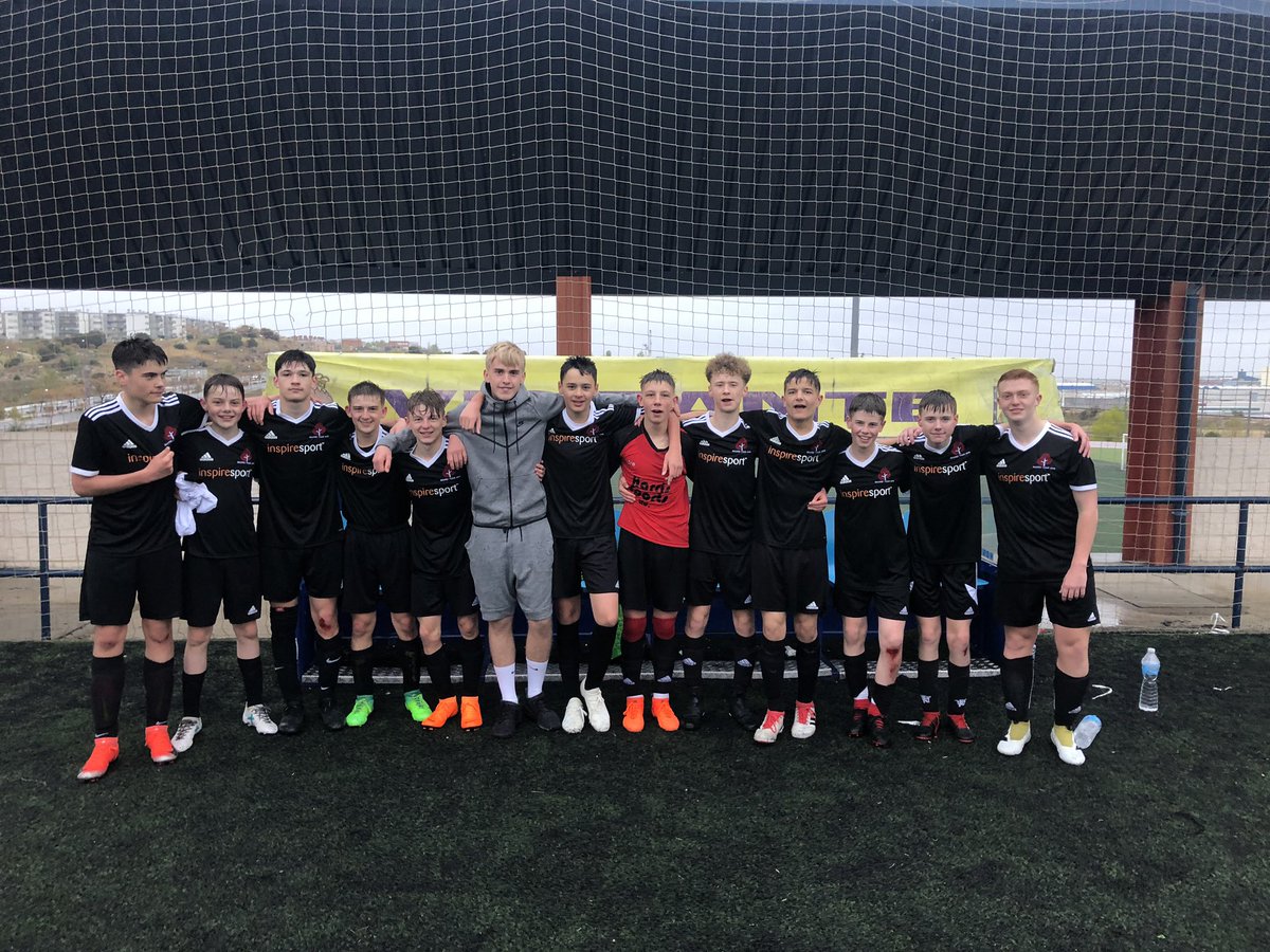 mangotsfieldpe's tweet photo. Soaking, bloodied and battered but victorious! Mangos prevail in a feisty goal fest, 5-4! Jadyn C with a sublime hatrick to seal the deal for the hosts! #madridmagic #winners https://t.co/Bgcta9Cdae