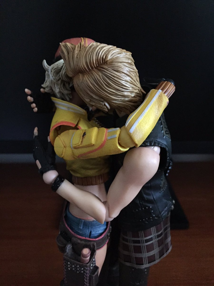 mikia87's tweet photo. More Promdy pictures!!! 😁❤️💗❤️💖💗

#promptoargentum #cindyaurum #promdy #promptoxcindy #prompto #cidneyaurum #ffxv #finalfantasyxv #ff15 #finalfantasy15 #actionfigures https://t.co/7zKb6NZdd4