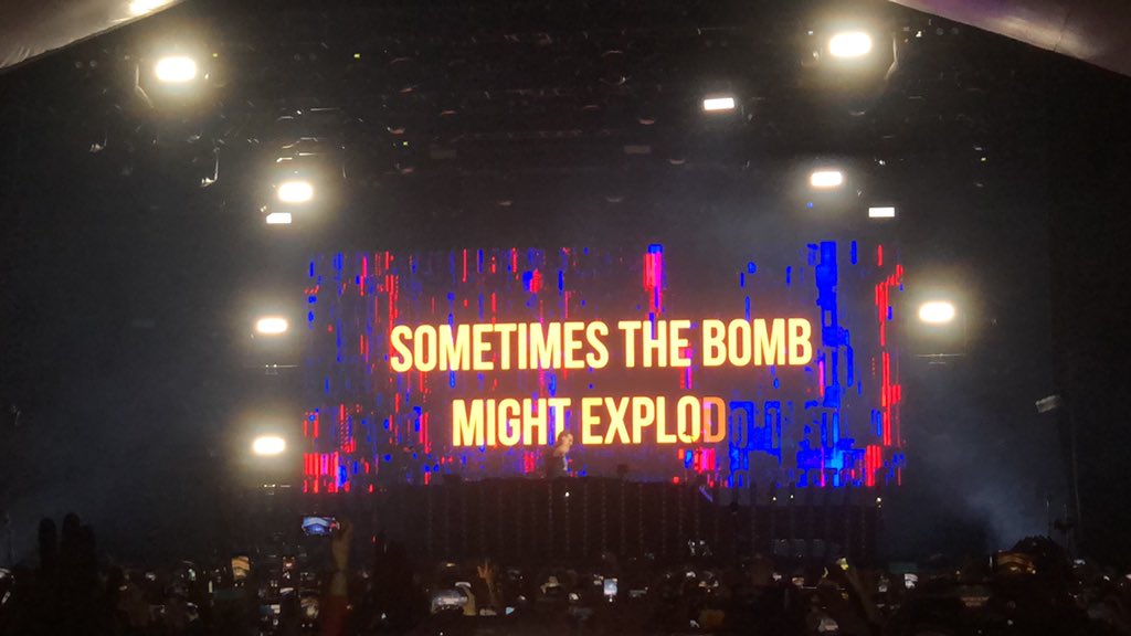 Valevelalopez's tweet photo. @tiesto You’re worth the first time, second time and a thousand times more 🙌🏼 #FEP2014 #FEP2019 https://t.co/oz0599Fxg7