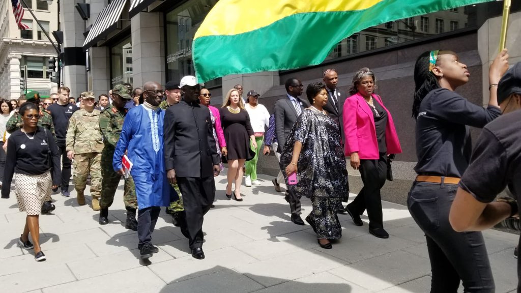AmbMukantabana's tweet photo. In the #NationsCapital Rwandans and Friends of Rwanda #WalkToRemember2019 the one million lives lost during the #GenocideAgainstTheTutsi #Kwibuka25 @KwibukaRwanda @RwandaMFA https://t.co/jjYJMDispH