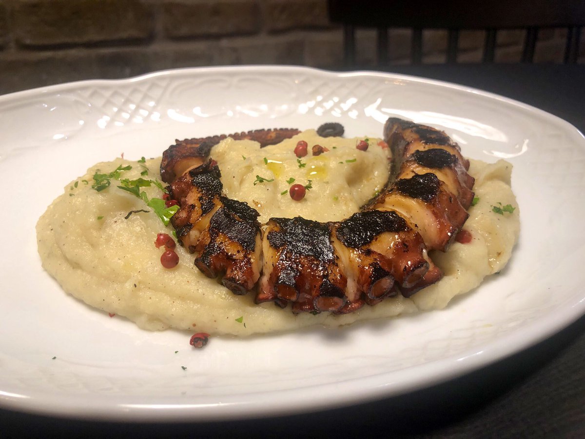 ferrarino6's tweet photo. Cuando un #restaurante italiano destaca por la calidad de sus platos,mira,mira!!! Estos son algunos de los #platazos de @ferrarino6 que cocinamos y podrás disfrutar en nuestra nueva carta de primavera os esperamos! #Ruzafa #Valencia https://t.co/OApeEGZn8b