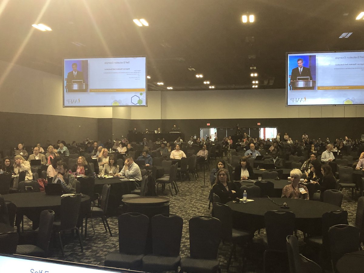 SteveBrownMD's tweet photo. Innovation Showcase! #aafppdw #aafppdw https://t.co/37QyFhtqJU