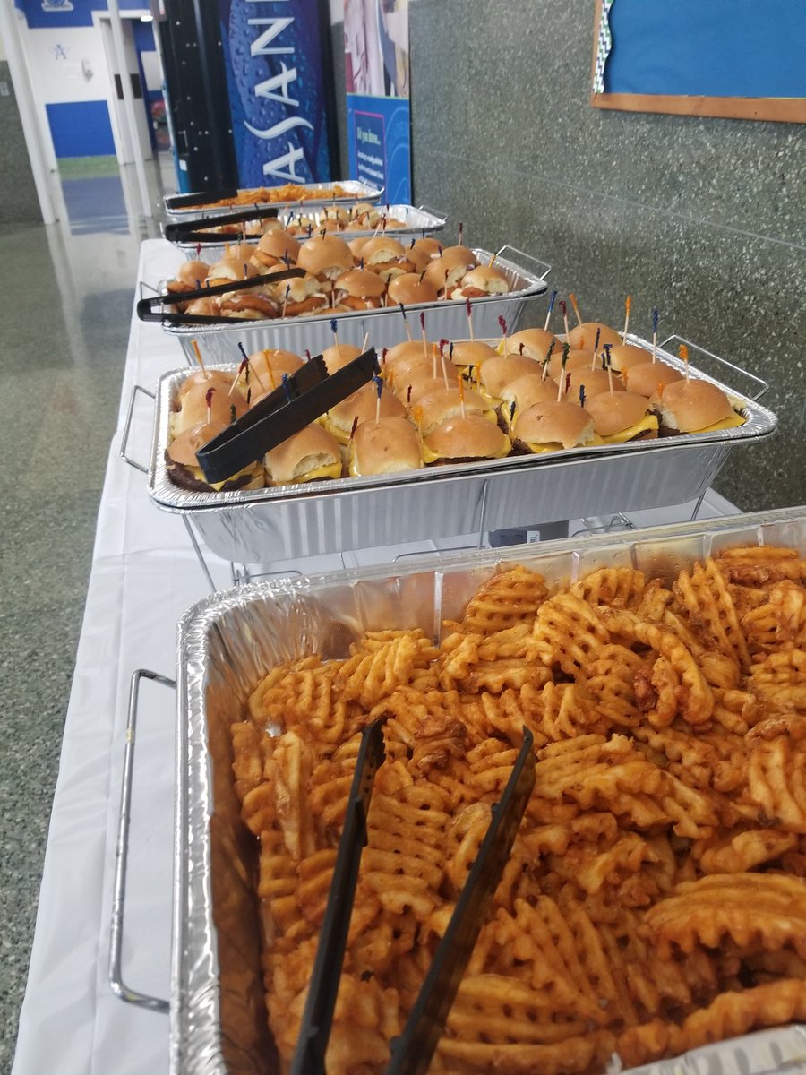 Acquista Campus Dining tweet media