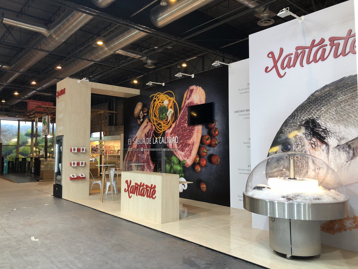 Xantarte's tweet photo. Todo preparado para mañana! Comenzamos nuestra primera feria en @SalonGourmets emocionados!! #FelizDomingo #xantarte #somoscarnivoros #meatlovers #carneselecta #pescadosymariscos #DiaMundialDeLaSalud https://t.co/UYxQNzWHi2