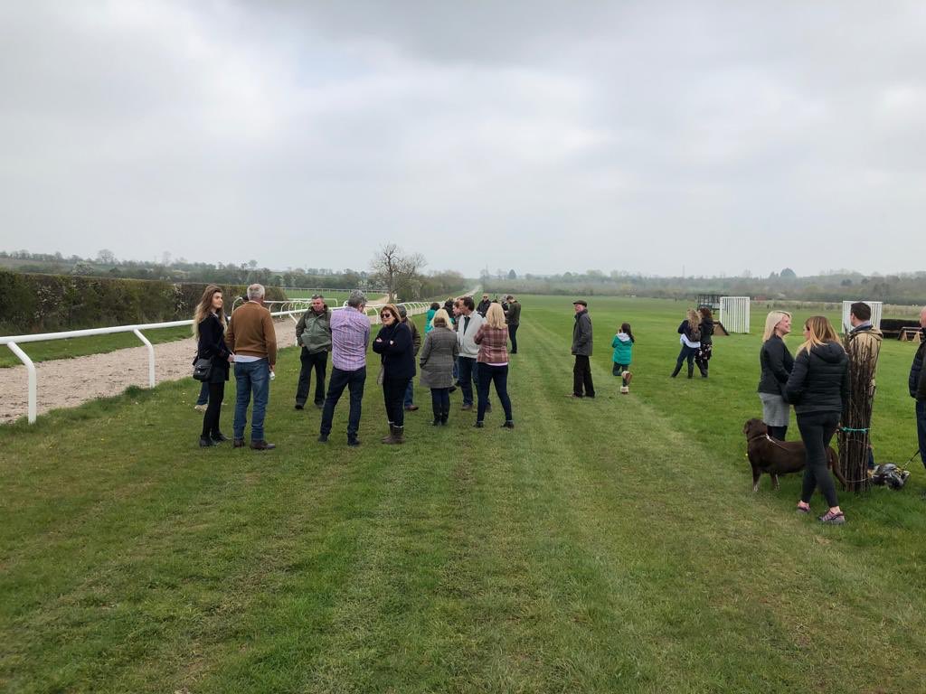 sfracingclubuk's tweet photo. Fabulous Open Morning today. Big thank you to all owners new and old. Even bigger thank you to @AWCarrollracing and his team. Tony you are a star and so are @PoppBridgwater and @Sarah_bow1 https://t.co/RmtNaRWWyc