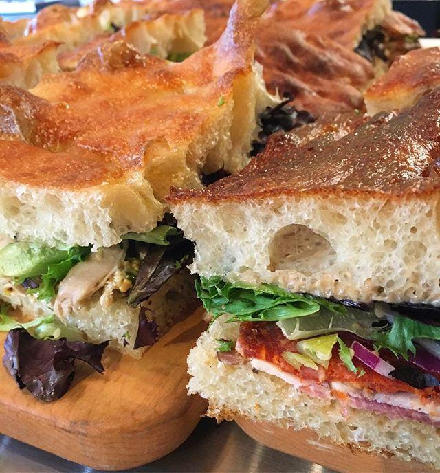 Friendly Reminder: we’ll be doing our grab-n-go sandwiches and salads in lieu of Brunch and Lunch menus for the next few weeks/weekends. Soup and a few other hot food items available for order too! 🥣 bit.ly/2TYHvfv