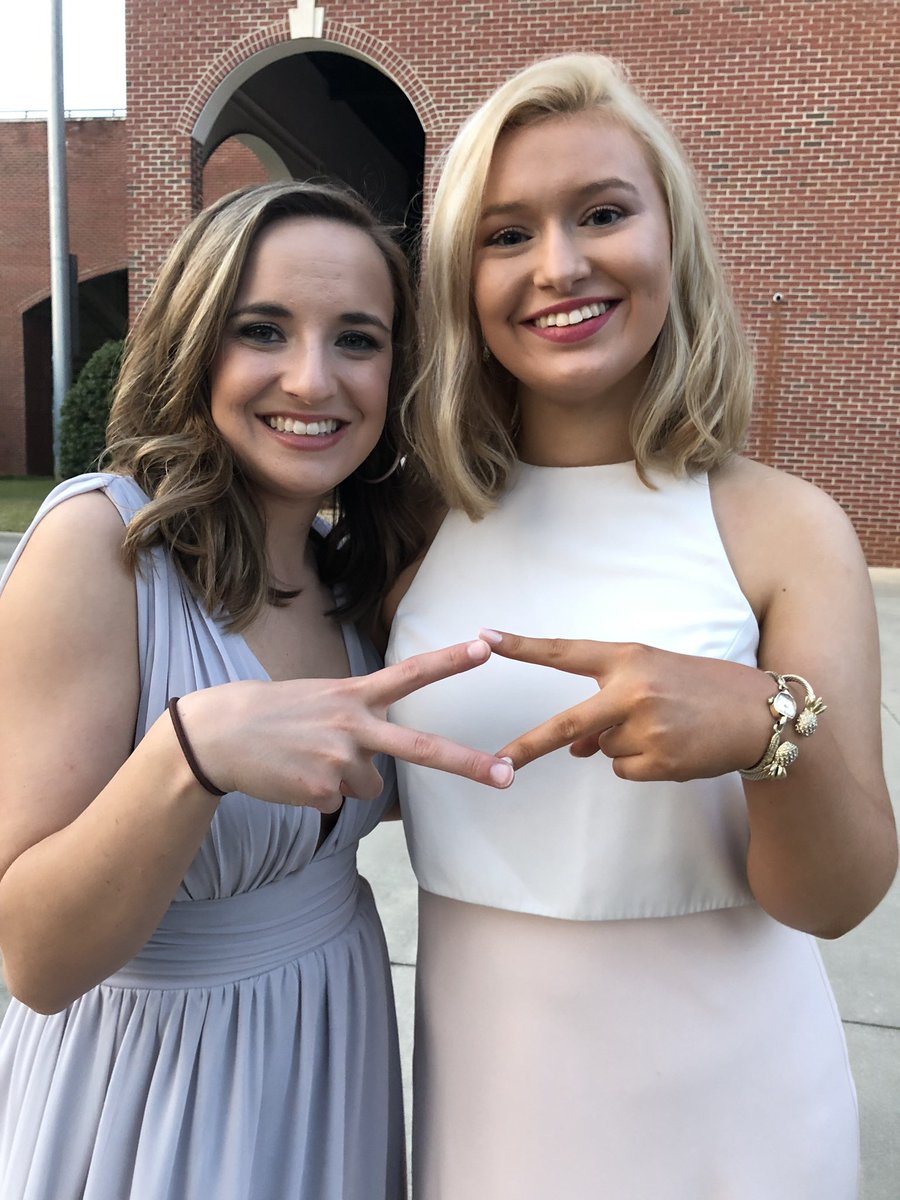 PCADPi's tweet image. had a 🚀 at our black diamond formal!!! it was completely and totally out of this world!!!! ✨🌎