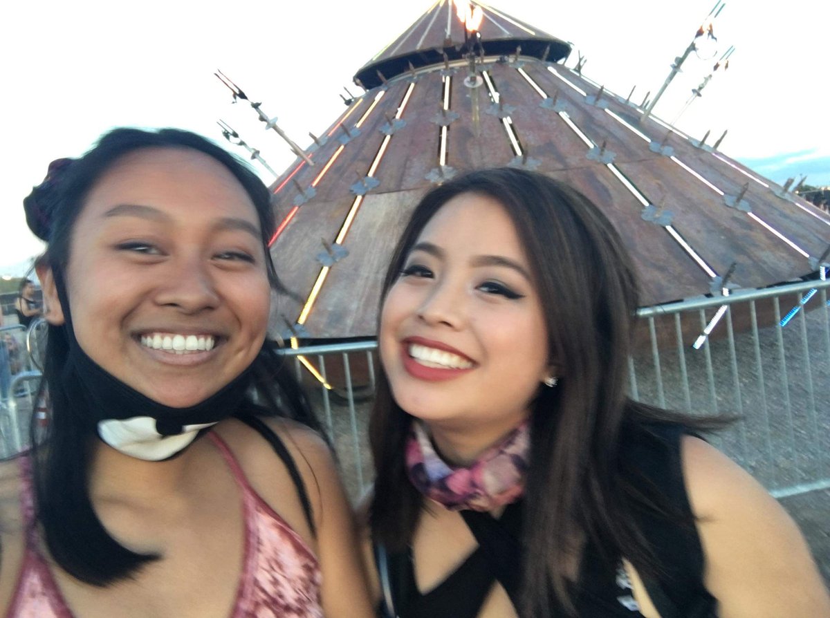sarahqvn's tweet photo. My littles first rave 🤪 #phoenixlights #phxlights #phxl https://t.co/fBws2TNsLG