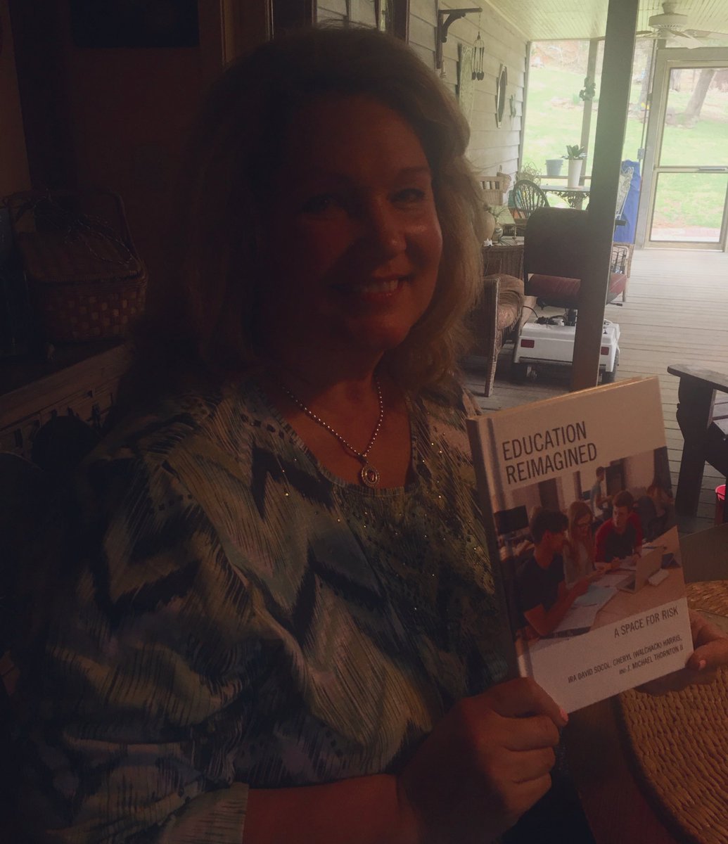 pammoran tweet media