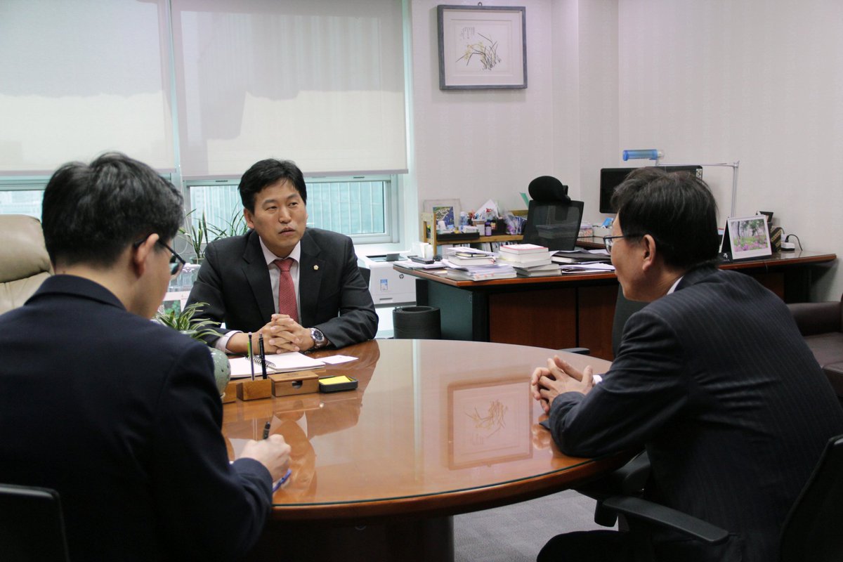 황창화 한국지역난방공사장 면담을 진했습니다.
(원문)
페이스북 - facebook.com/nowjs
블로그 - blog.naver.com/nowjs21