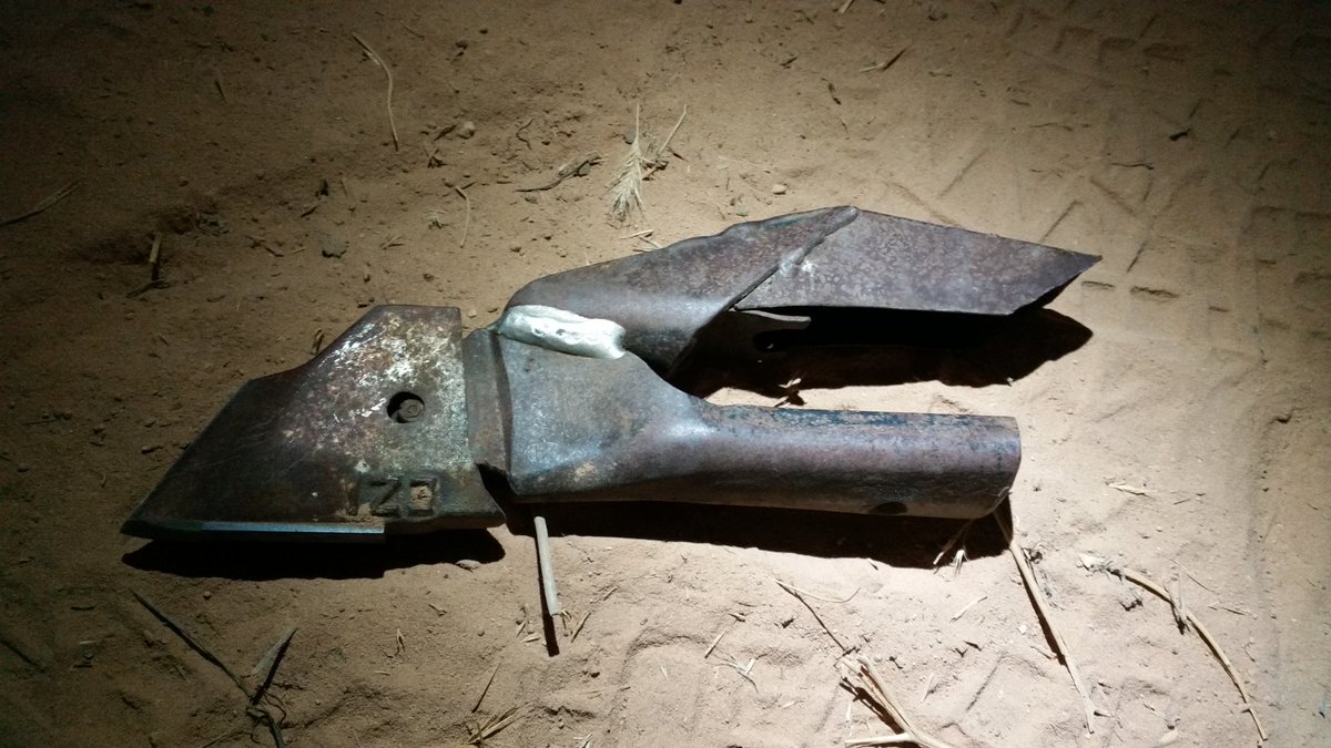 Can any one tell us what brand these boots are? They have maxi easy ripper points fitted. Need about 25 to make a full set.