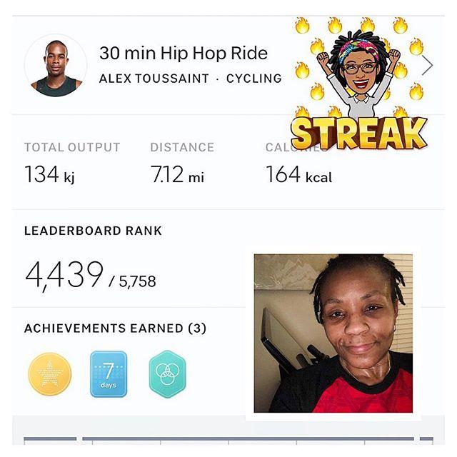 sexyobnurse's tweet image. No EXCUSES!!! Just show up and ride!!! Day 7  and 7.12 miles in the 📚 🚲😁😁😁 #activitypoints #workouteverydayinapril #pelotongirl #onepeloton bit.ly/2I4PsOy