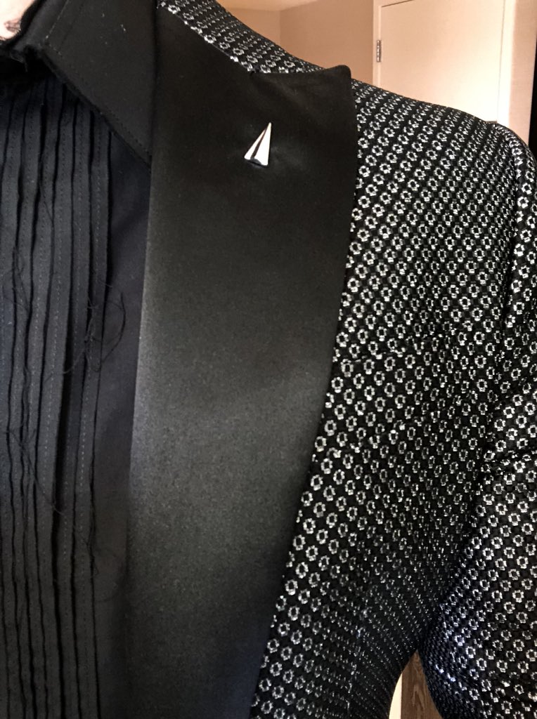 HunterHayes's tweet photo. Red carpet time! #ACMAwards https://t.co/oxZhtgVXxa