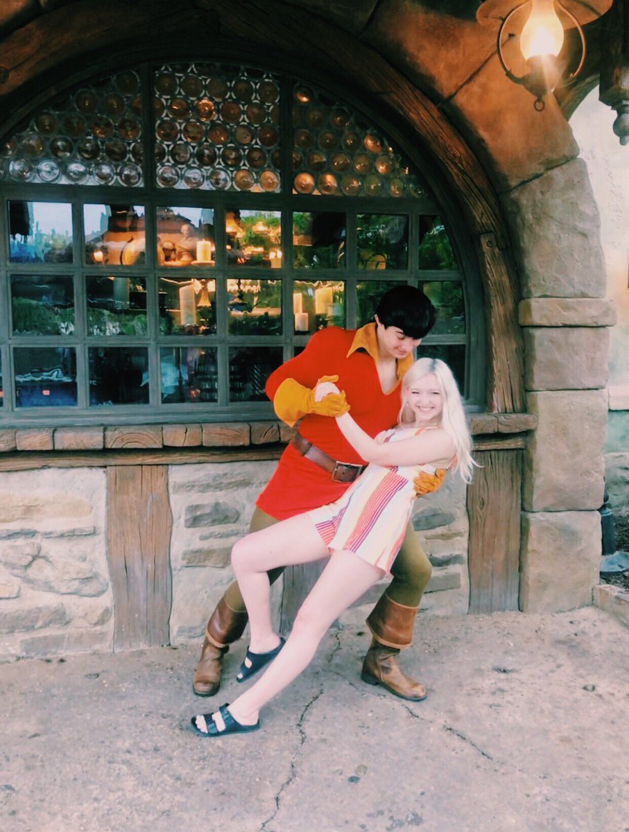 kaitburt01's tweet photo. @WDWToday Had so much fun @ Magic Kingdom last week.✨Gaston dipping me was totally the highlight of my last Disney trip before college!! He was so charming and responded perfectly to me calling him “boo”😂 #CastCompliment #WaltDisneyWorld https://t.co/E2DhfwuZI3