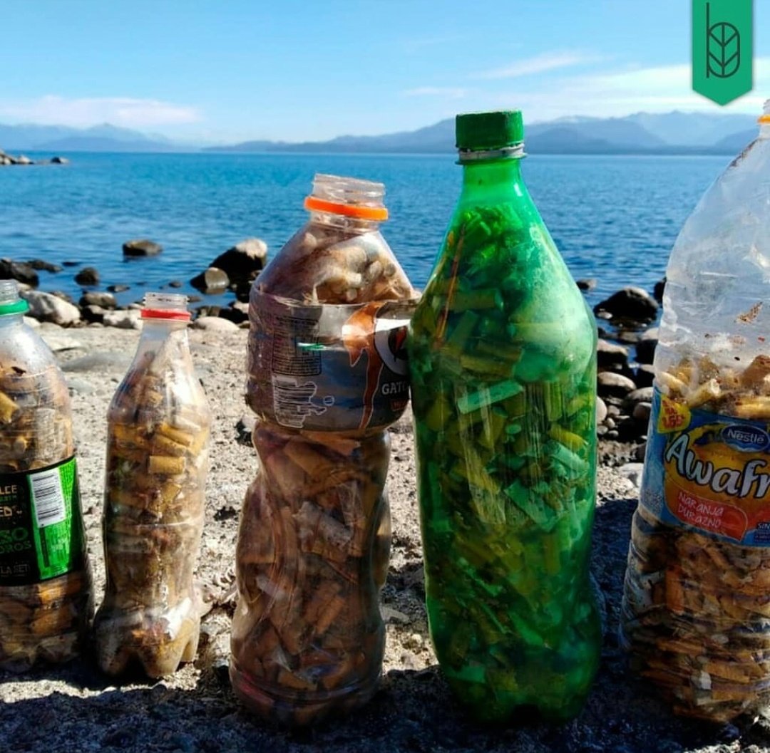 barilochelimpia's tweet photo. GENTE DE BARILOCHE Y ALREDEDORES
estuvimos viendo q en las playas hay demasiadas colillas de cigarrillos y como decimos nosotros, tu colilla no es semilla, así q queremos empezar un nuevo challenge, juntá 100colillas y subí una foto etiquetandonos y usando el ht #colillachallenge https://t.co/z9gJZmrOb6