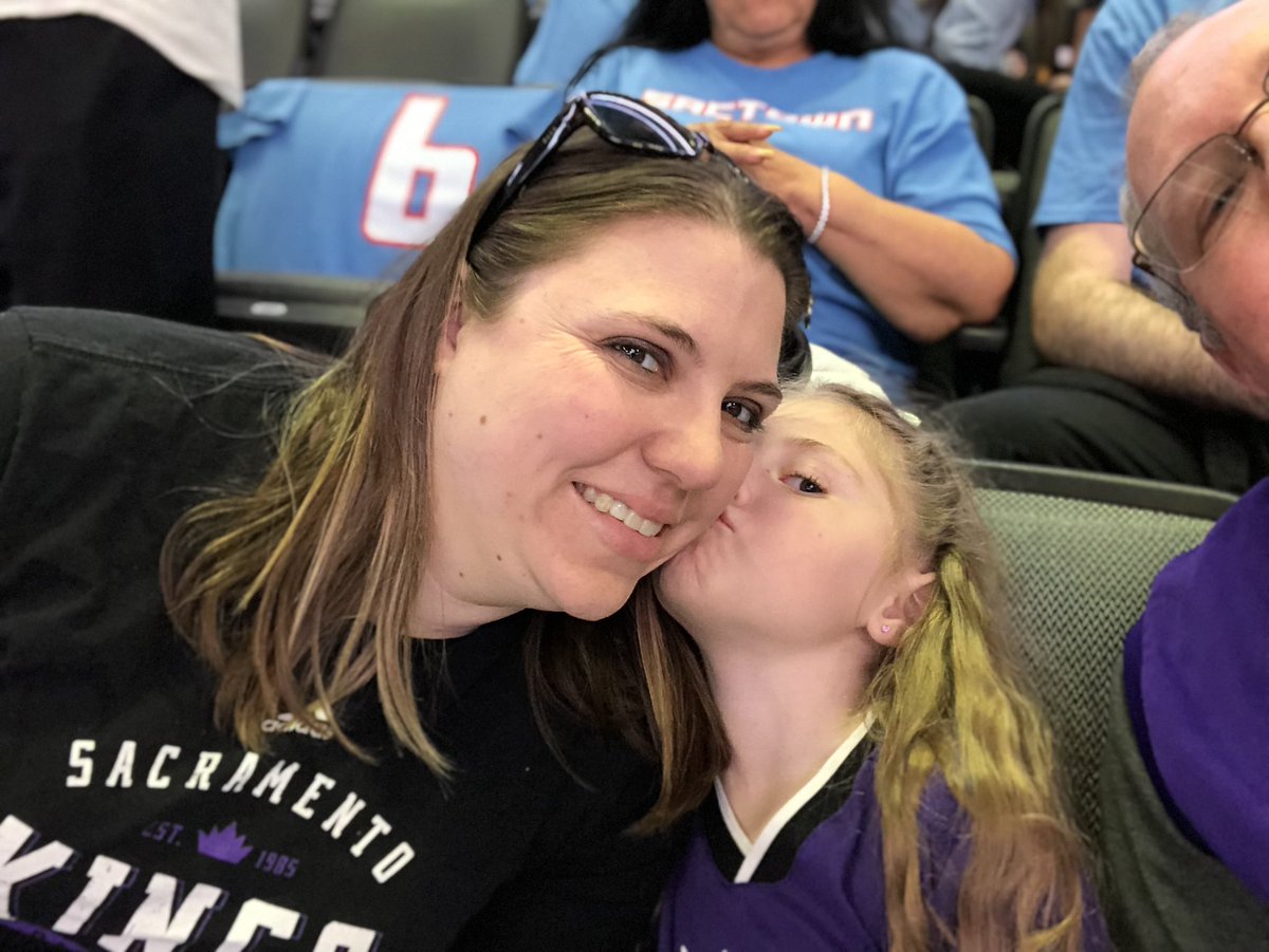 Here, with @Zoey_Lack and @Karalack to cheer on our @SacramentoKings at @Golden1Center for the final home game of an amazing season in which the team exceeded all expectations! #SacramentoProud #SixthManCelebration