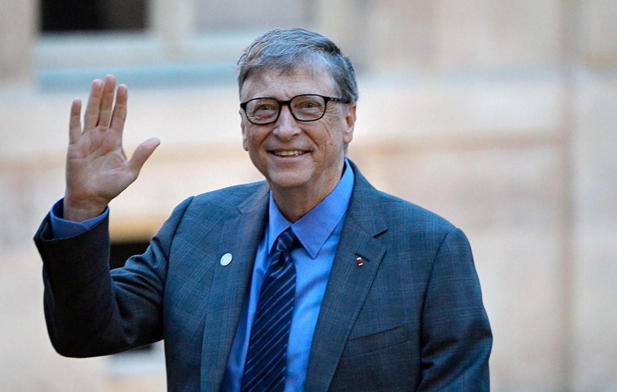 olhardigital's tweet photo. Bill Gates se junta a seleto grupo de pessoas com fortuna superior a US$ 100 bilhões https://t.co/k1NKOLWvpk #DestaquesDaSemana https://t.co/hT96tUPsk4