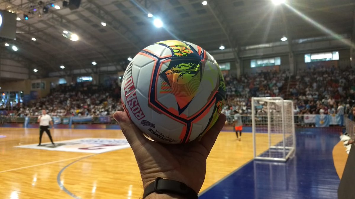amilcarberon's tweet photo. Faltan minutos para que la #Yaboti comience a rodar en la última jornada del #Mundial2019 de #Futsal en #Montecarlo #Misiones... Fiesta total esperando la final entre #Argentina y #Brasil... #VamosArgentina https://t.co/6rx4XUluYZ