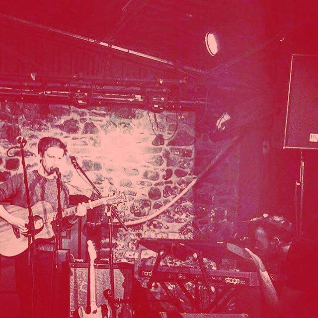 Picture from the night in John Cleeres playing with <a href="/pat/">Pat Allan</a>.byrne. 
You're sure rocking America pal :) #gig #gigging #musician #love #bluemurder #redstories #acoustic