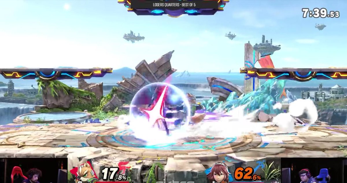 PedahFox's tweet photo. While watching a set between @Mkleosb and @Light_S21, I noticed some pretty weird shieldpokes.
The first situation is fox's utilt, the second one is dashattack...please fix this https://t.co/4hSXmDTDf3