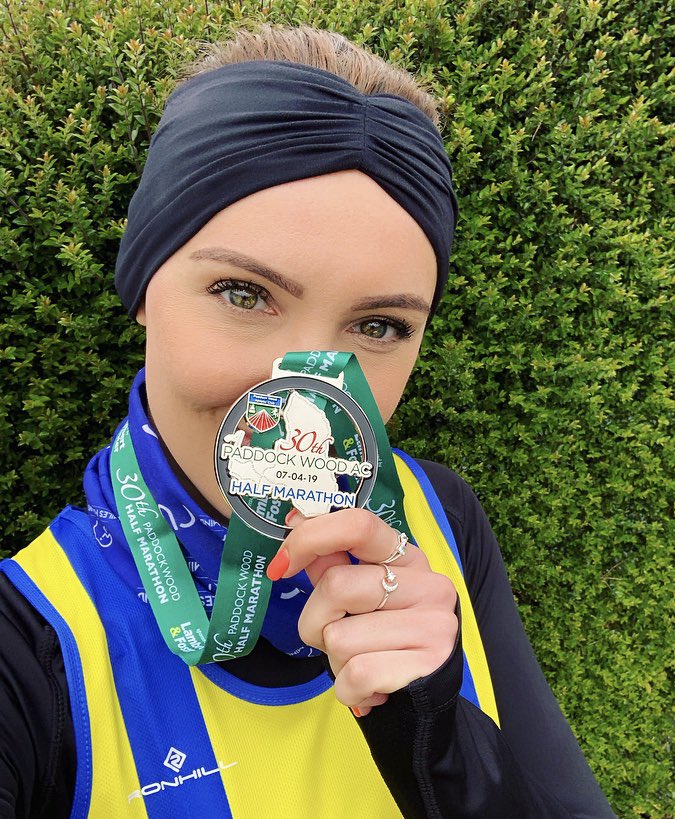 lauraplane88's tweet photo. Paddock Wood Half Marathon @PaddockWoodAC !🏃🏼‍♀️ another PB &amp; finally at a sub-2hr, with a 1:59!😁🎉 @TWHarriers https://t.co/bXHzBi1QeD