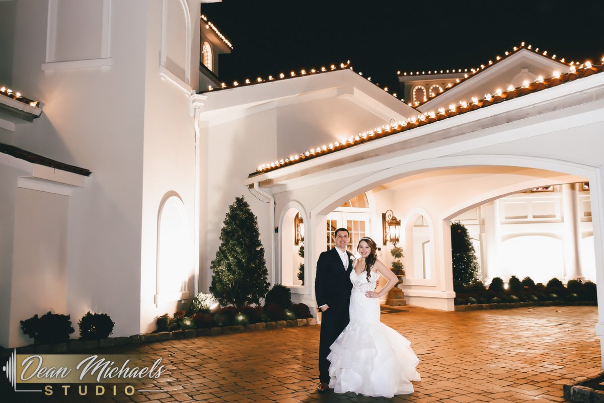 Bride and Groom
Photo by: @DEANMICHAELS
